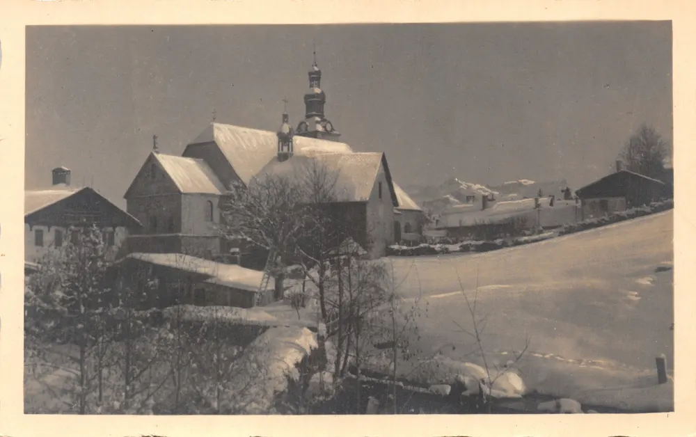 Kirche von Krynice — winterliche Ansicht mit Schnee — Verlag nicht sichtbar - Vorderseite