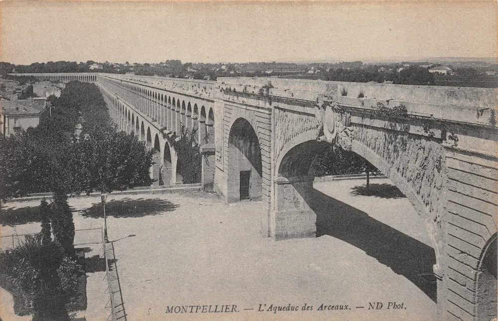 Montpellier — L'Aqueduc des Arceaux — ND Phot - Recto
