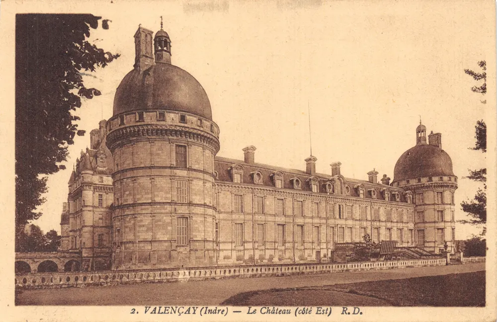 Valençay (Indre) — Le Château (côté Est) — R.D. n°2 - Recto