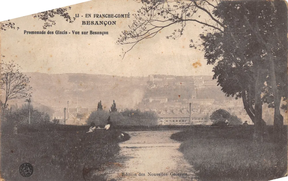 Promenade des Glacis — Blick auf Besançon — Ausgabe der Nouvelles Galeries - Vorderseite