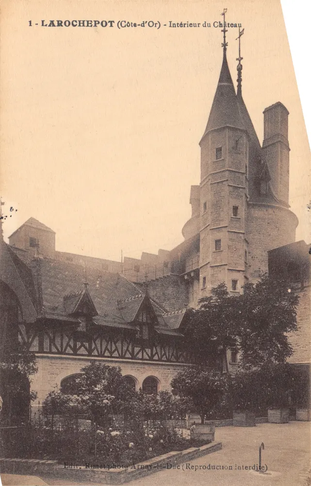 Laroche Pot (Côte-d'Or) — Innenansicht des Schlosses — Edit. Rimet photo Arnay-le-Duc - Vorderseite