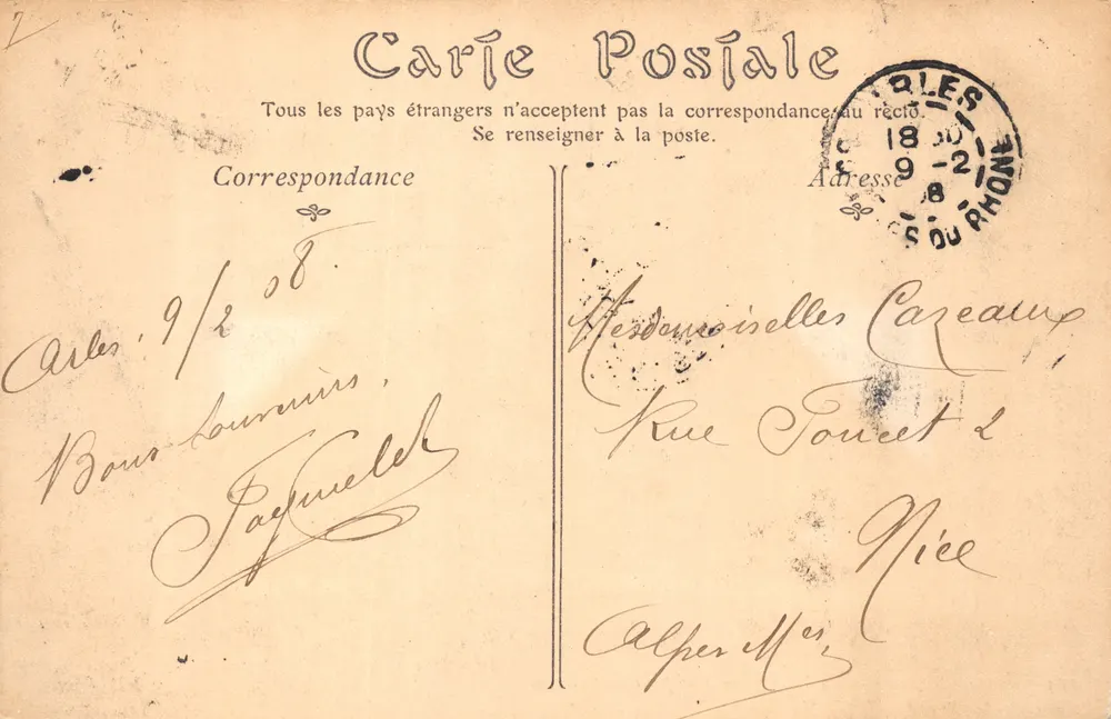 Arles — Vue prise aux Arènes — éditeur CAISE - Verso