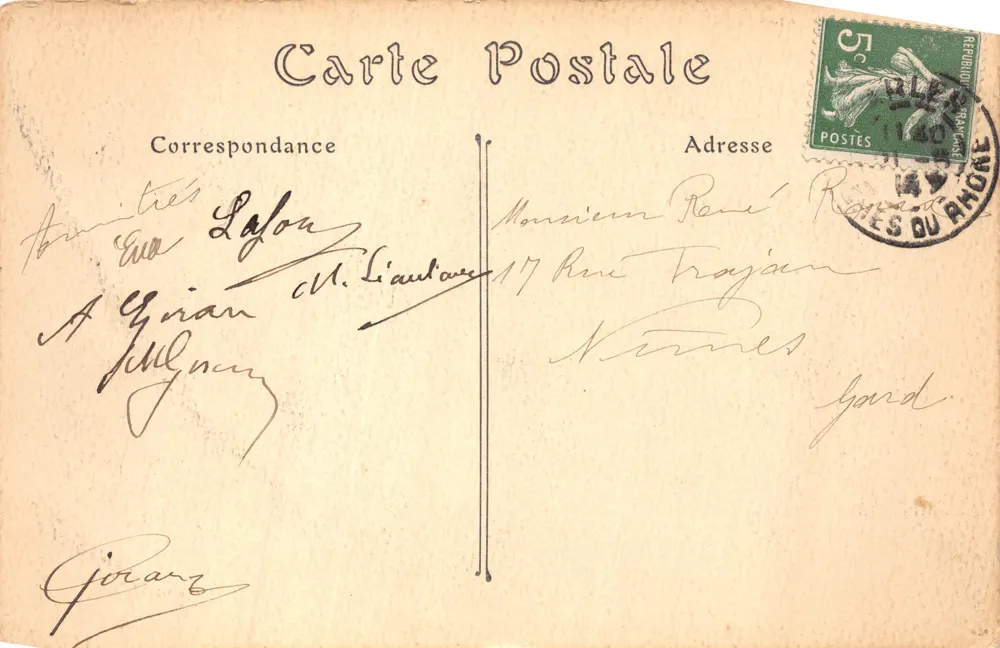Arles — Intérieur du Musée Lapidaire — ARLES s/Rh. (éditeur) - Verso