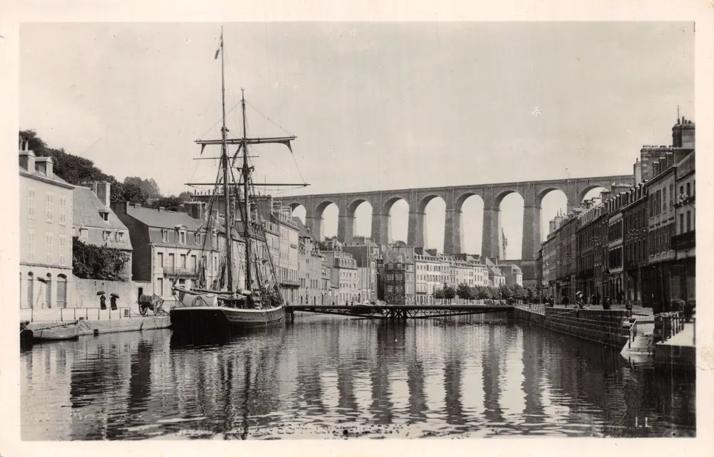 Morlaix - Der Viadukt und der Hafenbecken — Verlag REAL-PHOTO, Nr. (47) - Vorderseite