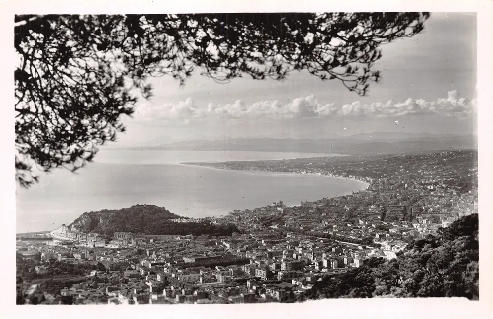 Vista de la bahía de Niza — editor Éditions Les Ibis, Niza - Anverso