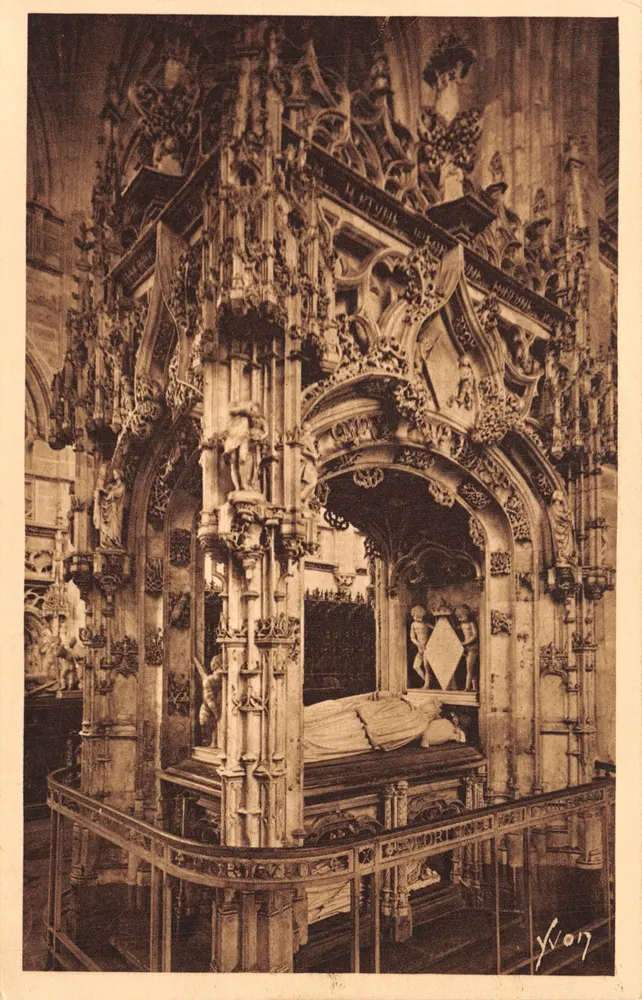 Bourg (Ain) - Kirche von Brou - Mausoleum von Margarete von Österreich - Vorderseite