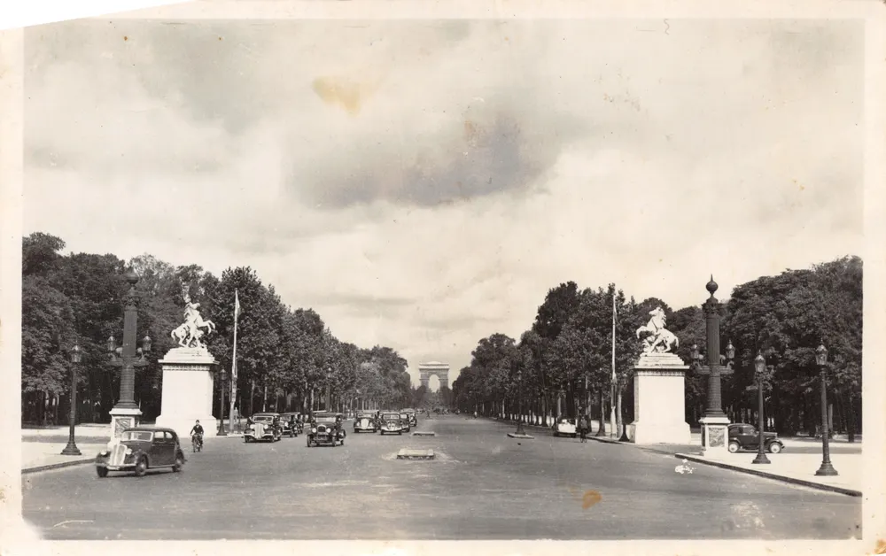 Champs-Élysées — Ansicht des Triumphbogens — Verleger Paris... en Flanant, n° 5x4 - Vorderseite
