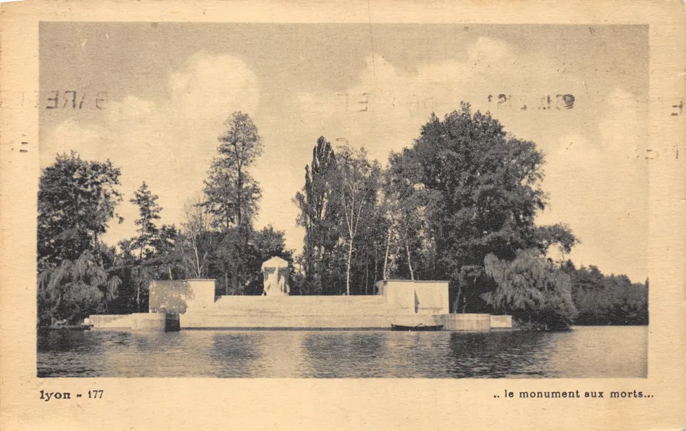 Lyon - 177 — le monument aux morts... — Éditions I. Cellard - Recto