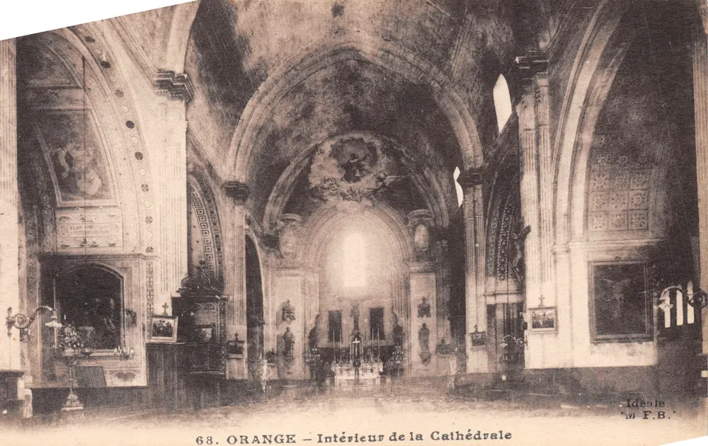 Orange — Intérieur de la Cathédrale — éditeur Idéale, n° 68 - Recto