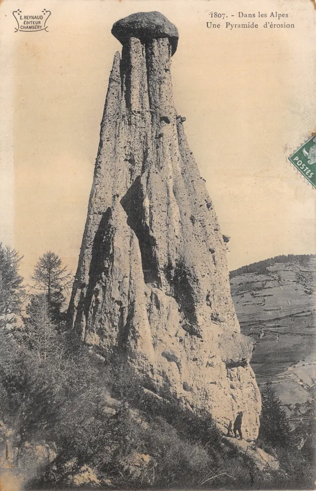 Pyramide d'érosion — Vue de la Pyramide — E. Reynaud, Chambein - आगे