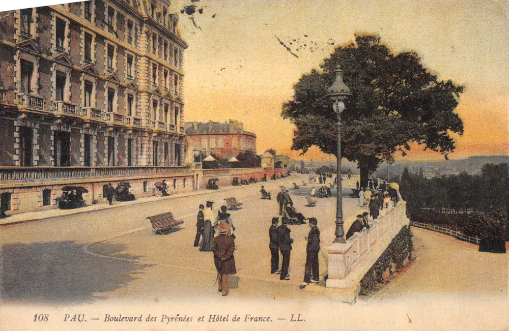 Pau — Boulevard des Pyrénées und Hôtel de France — LL. n°108 - Vorderseite