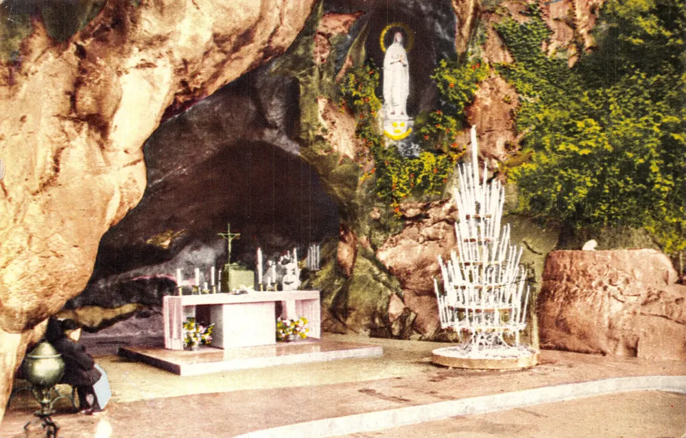 Die Wunderhöhle — Lourdes — Verlag P. CHAMBON-QUININ - Vorderseite