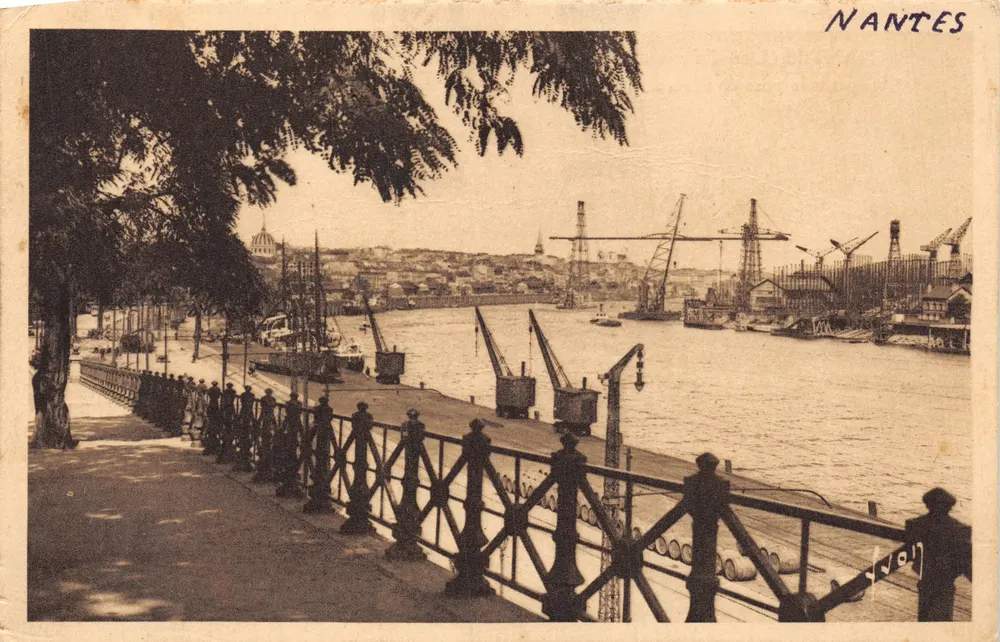 Nantes — Allgemeiner Blick vom Hermitage — Verleger R. Marrel - Vorderseite