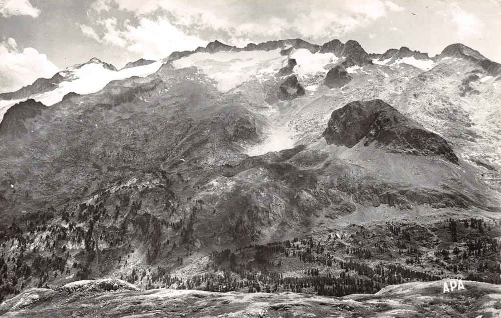 Massif de la Maladetta — Ansicht des Ports de Vansaucq — Verlag APA - Vorderseite