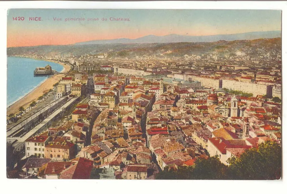 Nice — Vista geral tirada do Castelo — editor não visível, número de série 1420 - Frente