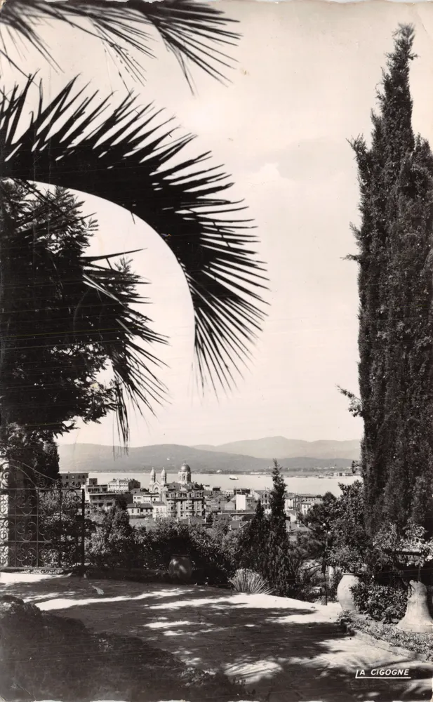 Vue de Saint-Raphaël — La Cigogne — éditeur La Cigogne - Recto