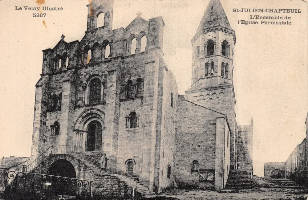 St-Julien-Chapteuil — Ansicht der Pfarrkirche — Le Velay Illustré 5367 - Vorderseite