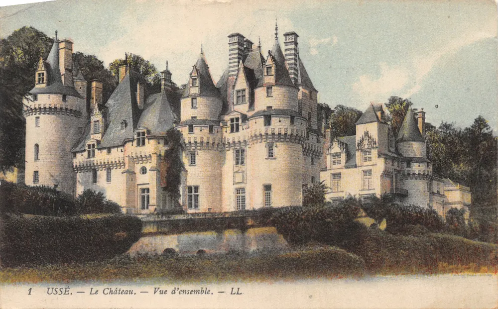 Ussé — Le Château — Vue d'ensemble — LL - आगे