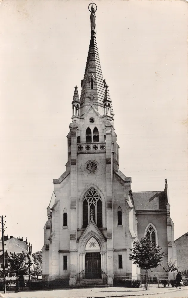 Kirche Jeanne d'Arc — Vichy — Verleger G. RÉANT, Paris - Vorderseite