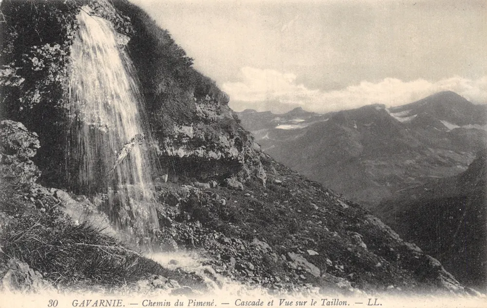 Gavarnie — Cascade et Vue sur le Taillon — LL. n°30 - Recto