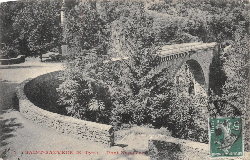 Saint-Sauveur (H.-Pyr.) — Brücke Napoleon mit Denkmal - Vorderseite