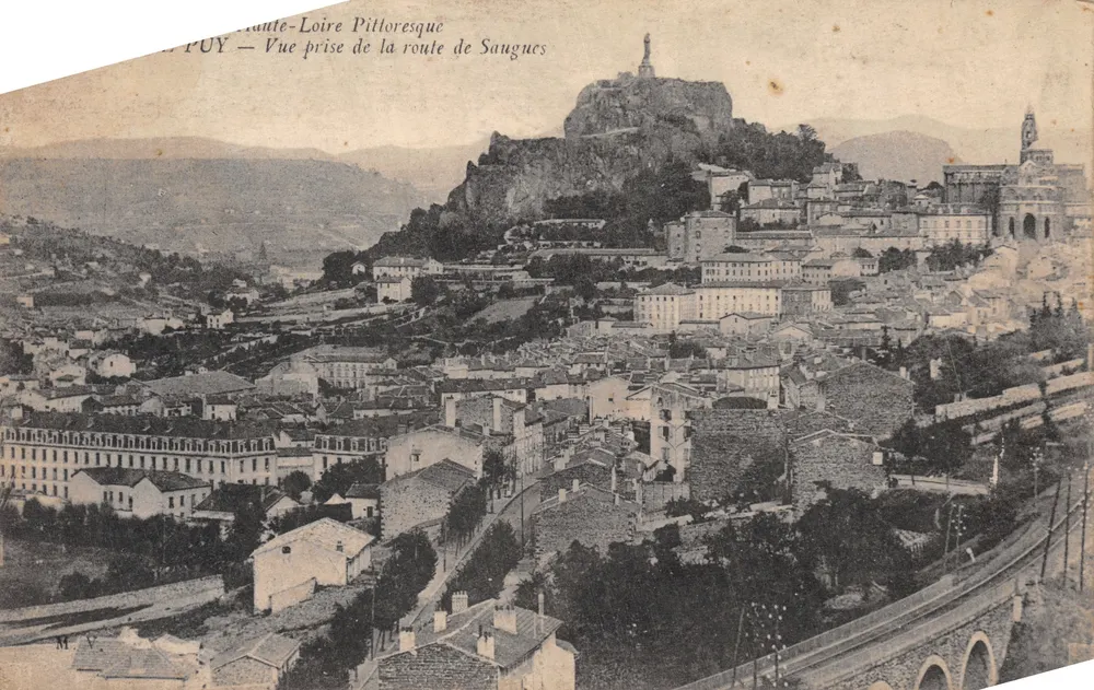 Puy-en-Velay — Ansicht vom Weg nach Saugues — Verlag M.A.V - Vorderseite