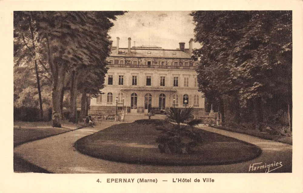 Epernay (Marne) — L'Hôtel de Ville — éditeur Harmignies - Recto