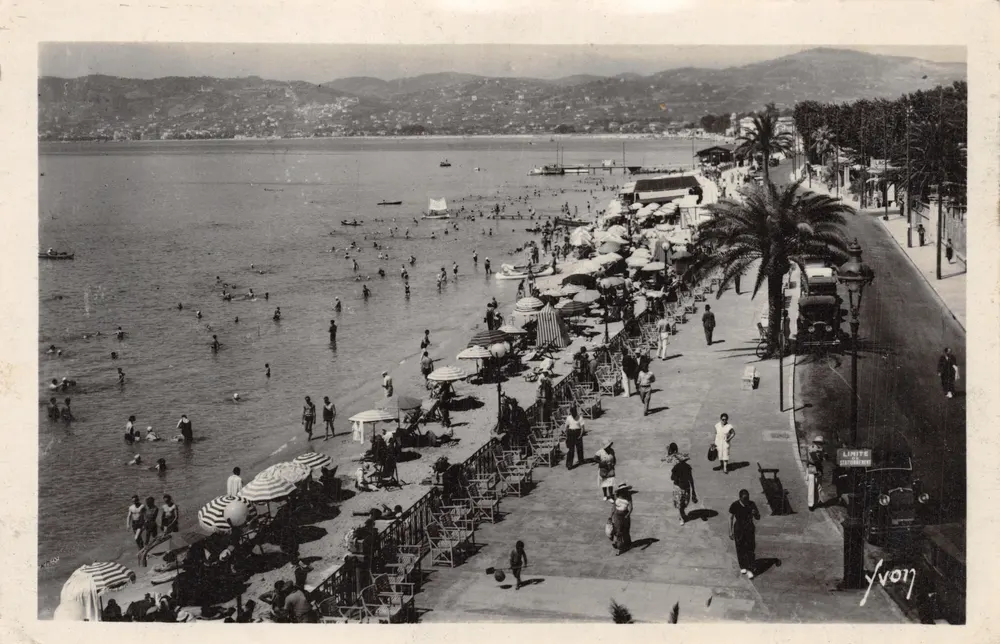 Juan-les-Pins — Allgemeiner Blick auf den Strand — Yvon - Vorderseite