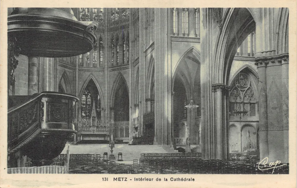 METZ — Innenansicht der Kathedrale — Verlag Coup, Nr. 131 - Vorderseite