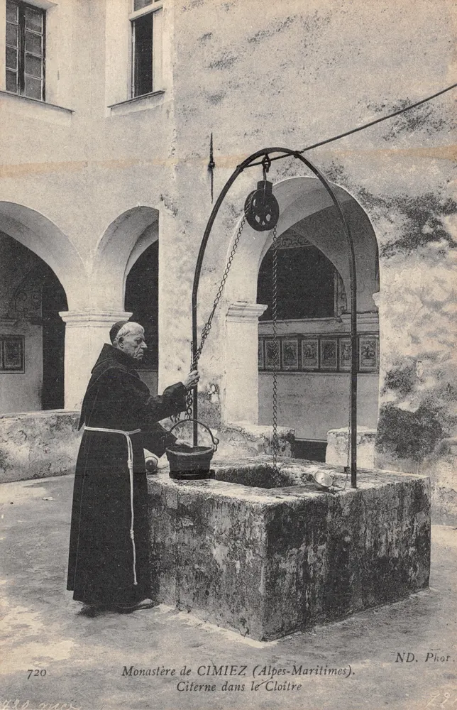 Kloster von CIMIEZ (Alpes-Maritimes) — Zisterne im Cloister — ND. Phot. n°720 - Vorderseite