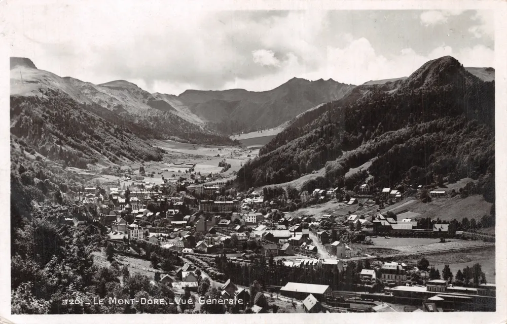 Mount-Dore — Allgemeiner Blick — Ausgabe des Rathauses, Vichy, Nr. 3201 - Vorderseite