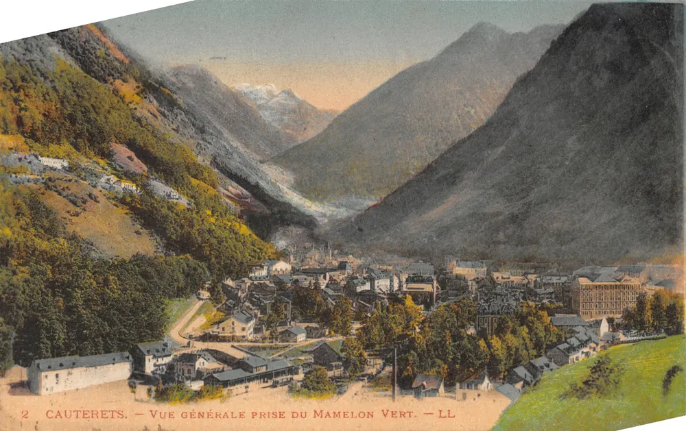 Cauterets — Vue générale prise du Mamelon Vert — LL - आगे