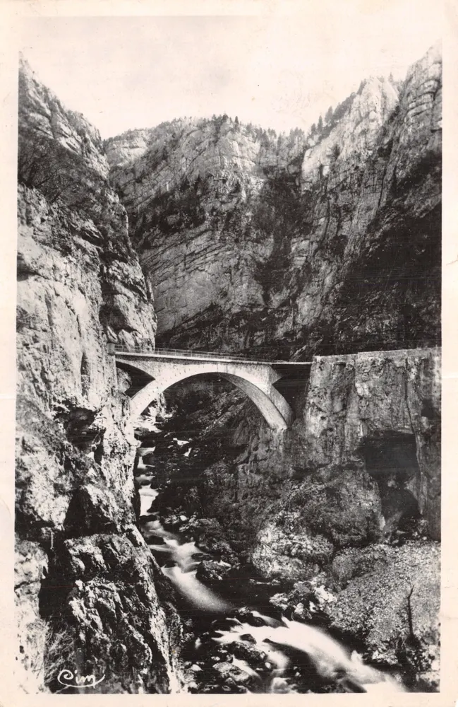 Gorges de la Bourne — Le Pont de la Goule-Noire — Éditeur : Cing - Recto