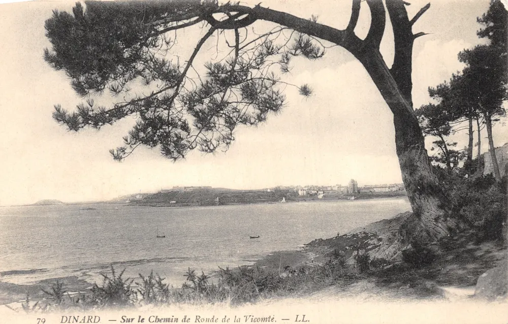 Dinard — Sur le Chemin de Ronde de la Viscomté — LL. n°79 - Recto