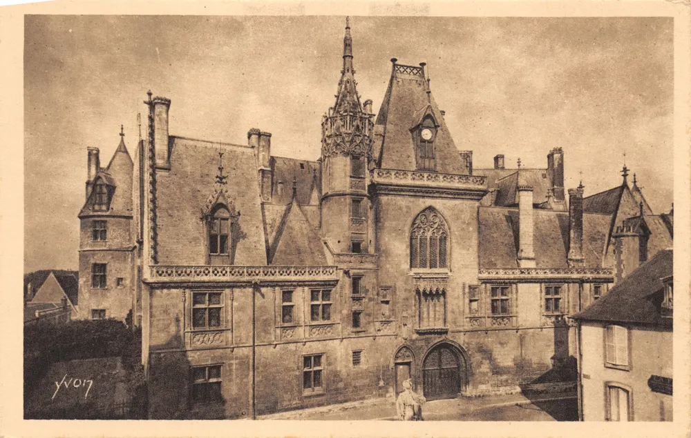 Hôtel de Jacques Coeur — Bourges (Cher) — Éditeur YVON - आगे