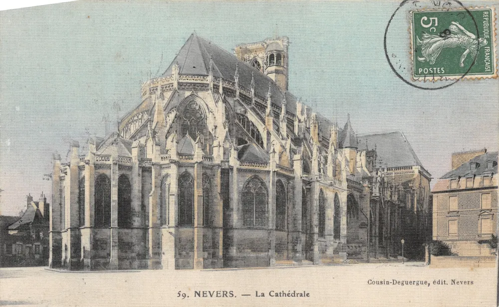 Nevers — La Cathédrale — Cousin-Deguergue, édit. Nevers - Recto