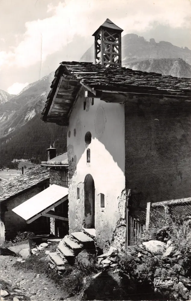 Pralognan-la-Vanoise — pittoresche Kapelle mit Holzturm — Photedit - Vorderseite