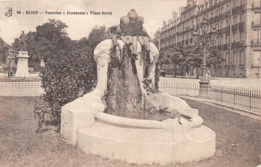 Dijon — Fontaine « Jeunesses » Place Darcy — Verleger Drucker nicht sichtbar - Vorderseite