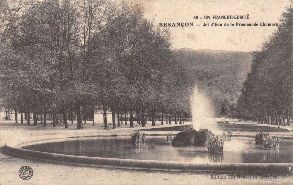 Besançon — Jet d'Eau de la Promenade Chamars — Édition des Nouvelles Galeries - Recto