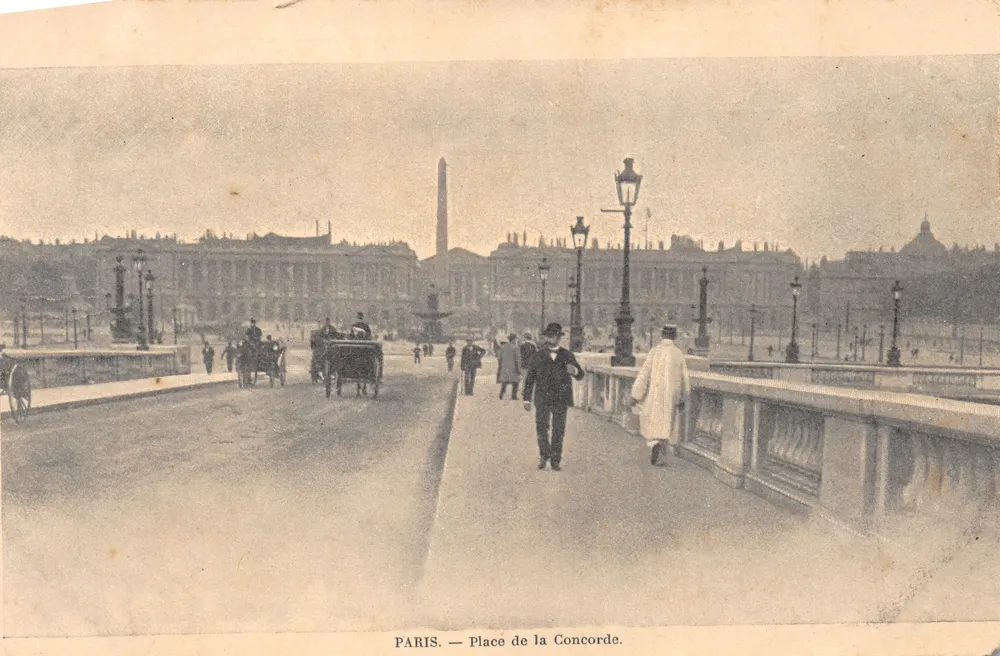 Paris — Place de la Concorde — Ansicht des Brückens mit Obelisk und Autos - Vorderseite