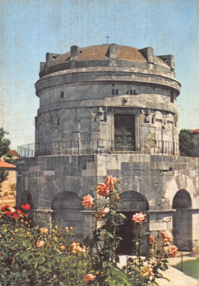 Mausolée de Théodoric à Ravenne — éditeur Actiphos - आगे
