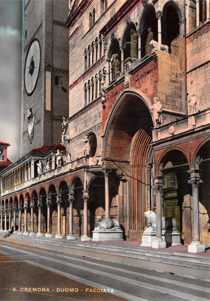 Cremona - Duomo - Fassade — Fassade des Doms mit Glockenturm und Statuen, Verlag Terni - Vorderseite