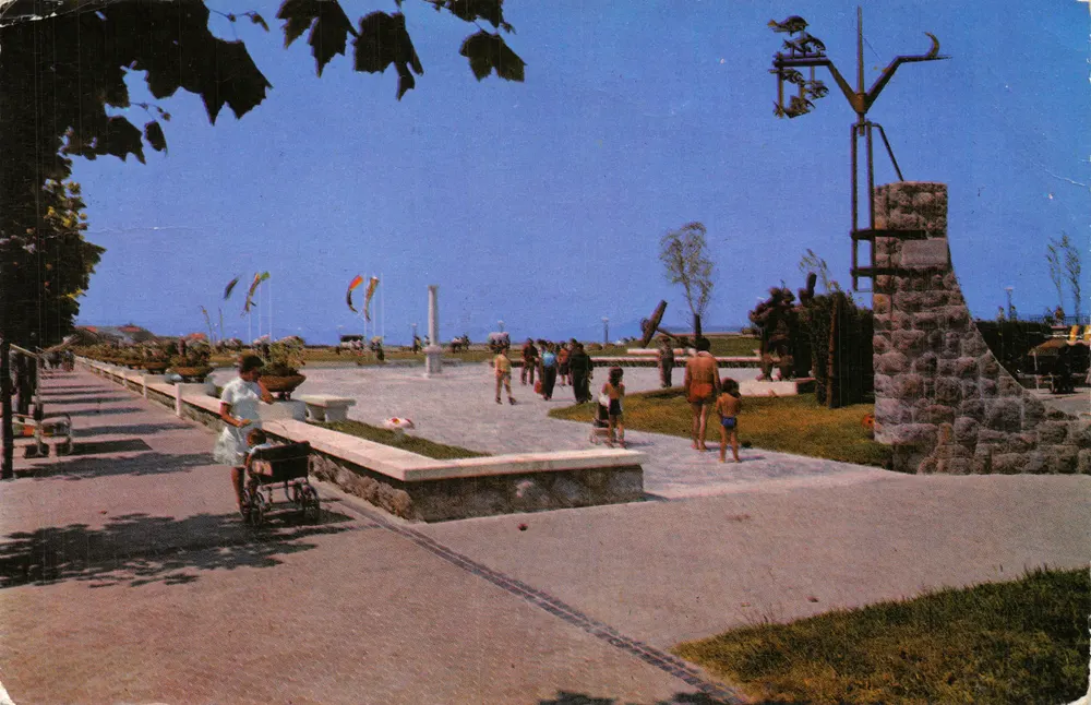 Gärten am Strand — Laredo (Spanien) — Verlag Exklusive Eigentumsrechte "CAPRI" - Vorderseite