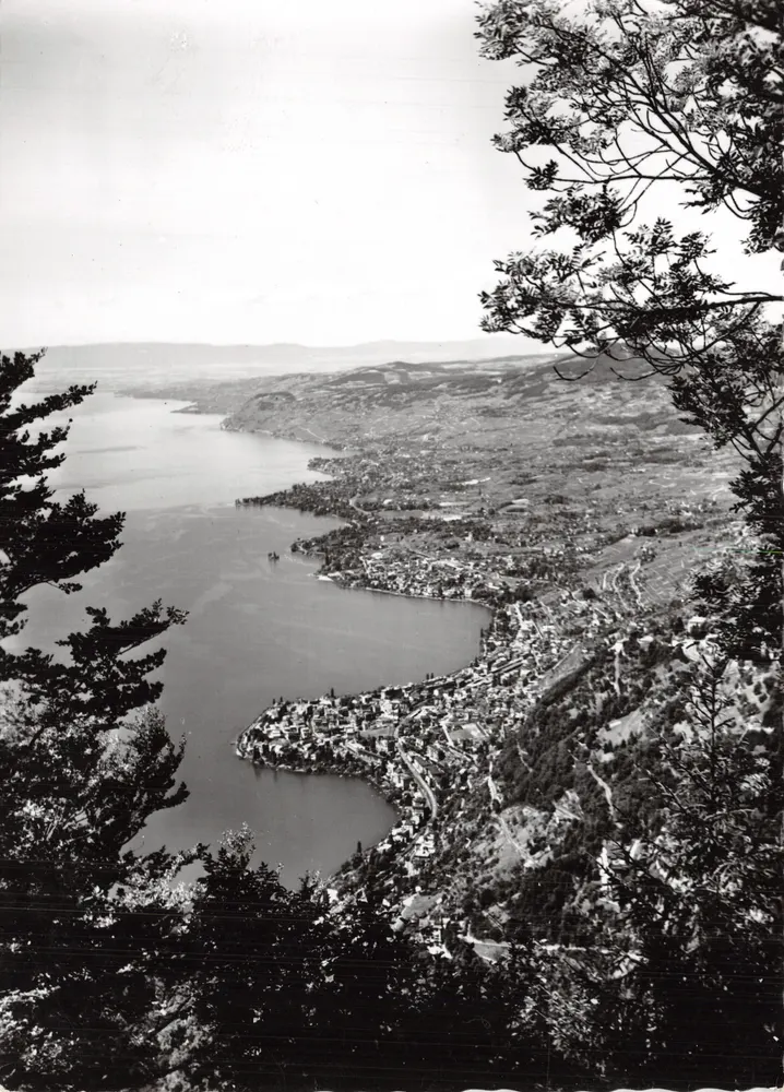 Montreux-Vevey — Vue générale — éditeur : 748 - Recto
