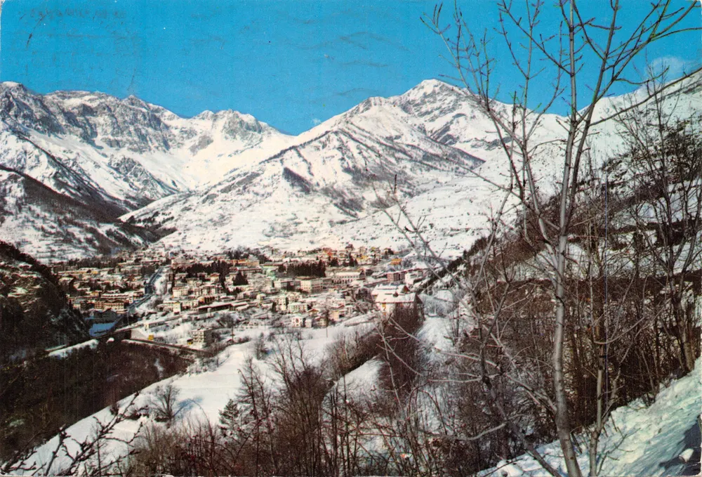 Bardonecchia — panorama enneigé — édition RW - आगे