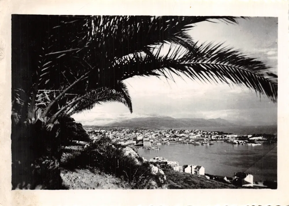 Ansicht von Split — Stadt und Hafen — Verlag Naklada knjižare „NAPRIJED“ - Vorderseite