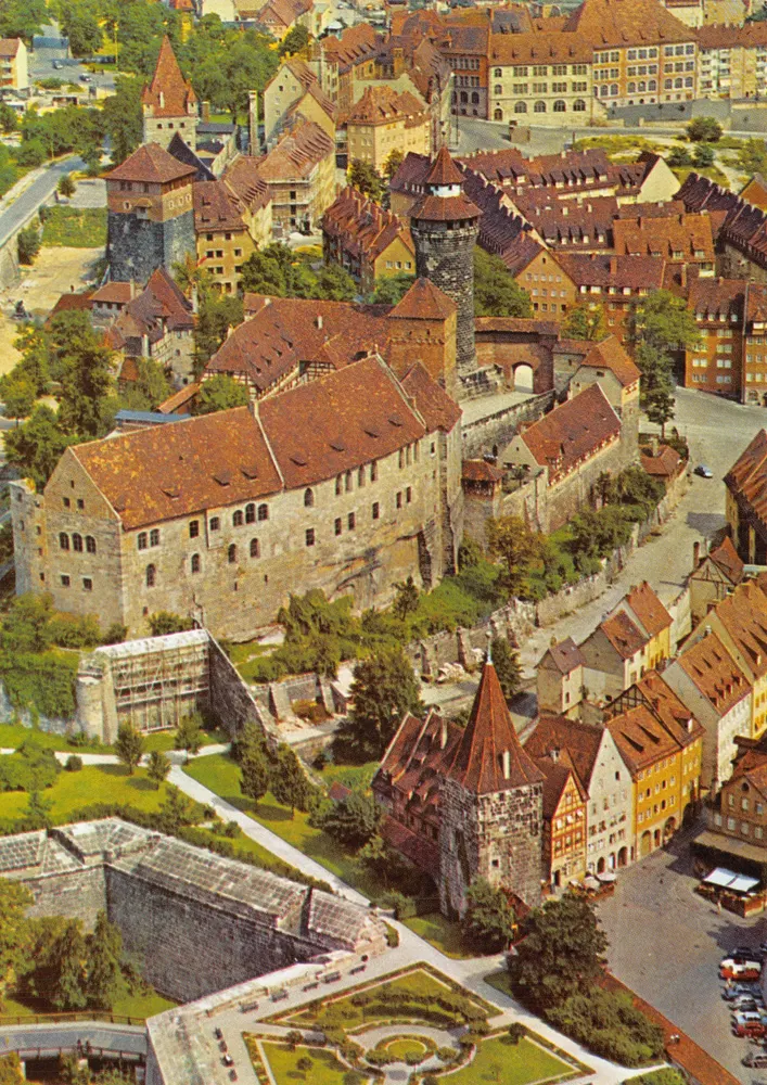 Nürnberg — Luftbild der Burg — Verlag Anco-Vertrieb 2400 Lübeck - Vorderseite