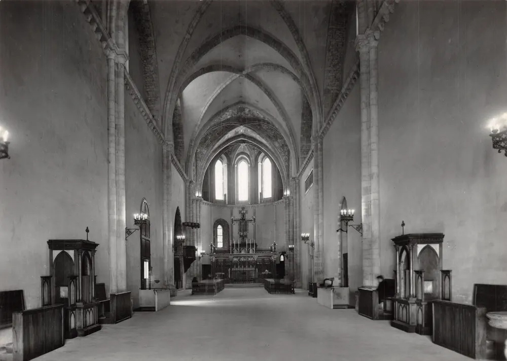 Assisi — Innenansicht der Kirche S. Chiara — Ed. D.A.C.A. - Assisi, Nr. 201 - Vorderseite