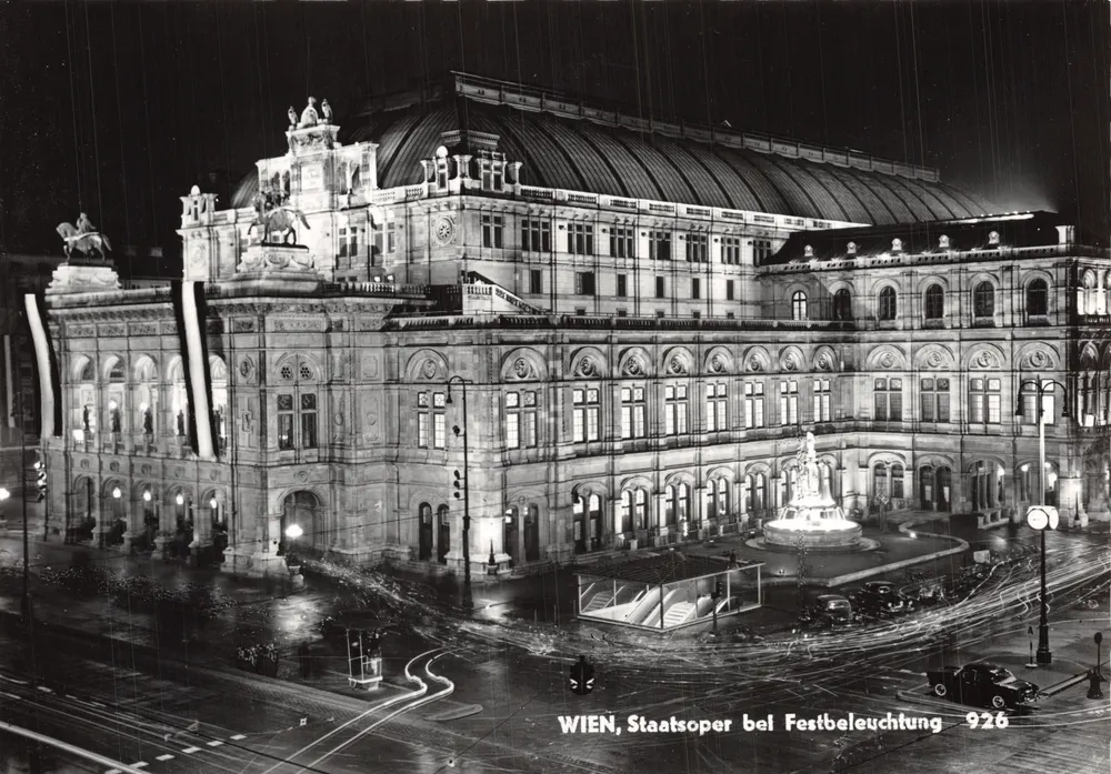 Wien, Staatsoper während einer festlichen Beleuchtung — Verlag H. Assmann, Nr. 926 - Vorderseite
