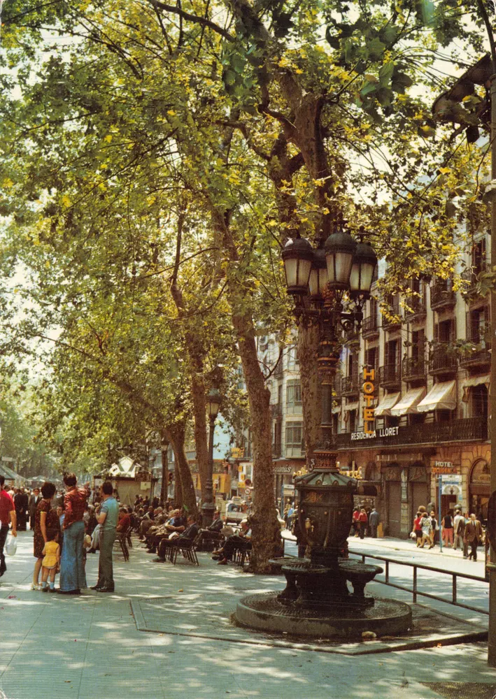 Ramblas — Fontaine de Canaletas — Hispack - आगे